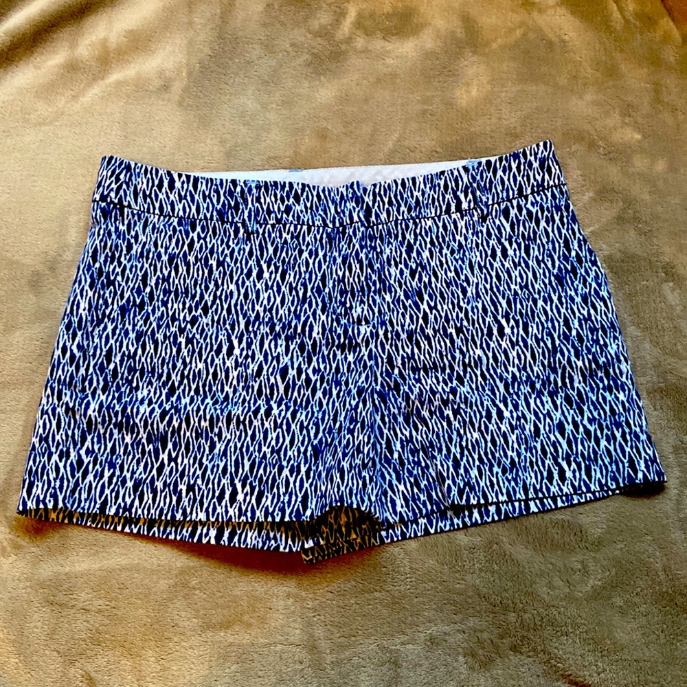 Kenar Shorts